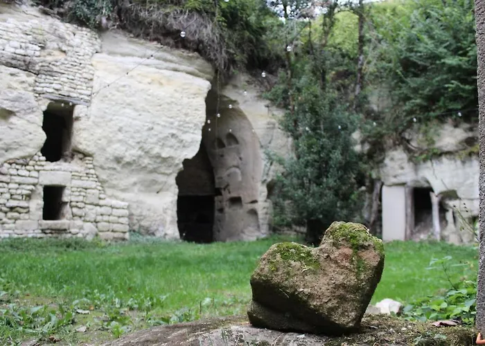 Cosy&ses Troglos Chez Evariste Сasa de vacaciones Beaumont Saint-Cyr